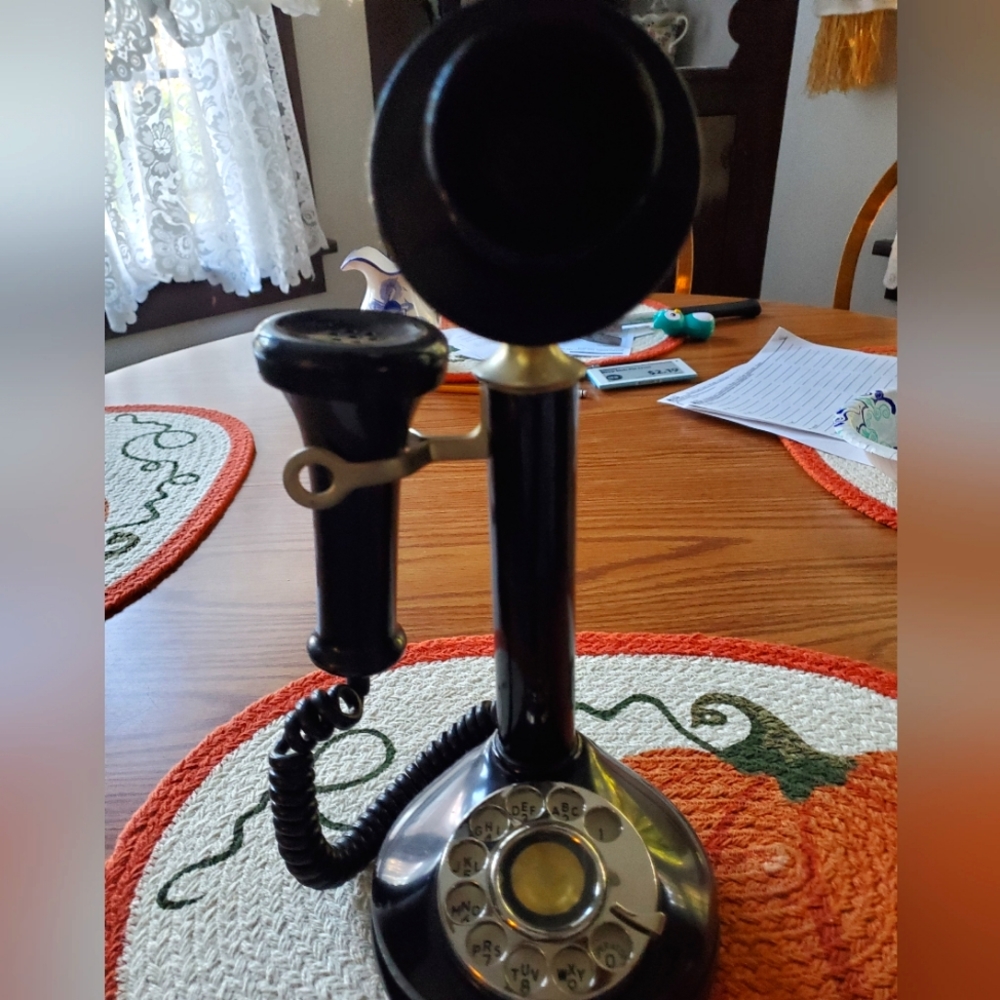 Vintage dial rotary phone.